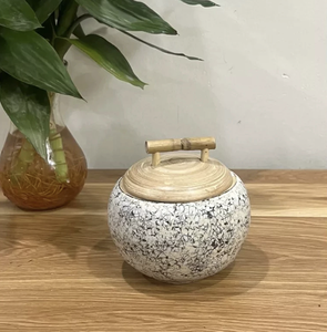 Envase de Lujo de Bambú Natural y Nácar para Velas, Joyería, Exhibición y Decoración de Interiores, de Vietnam - Product Image 1