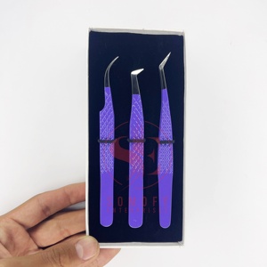 Pinzas de pestañas de acero inoxidable moradas personalizadas, puntas de volumen de fibra con agarre de diamante de etiqueta privada para extensión de pestañas - Product Image 1