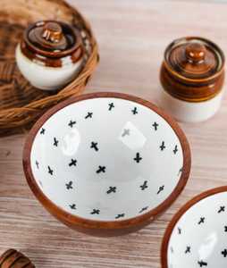 Bol en bois d'acacia naturel et écologique avec revêtement émaillé coloré, fait à la main et compatible lave-vaisselle pour la cuisine et la salle à manger - Product Image 4