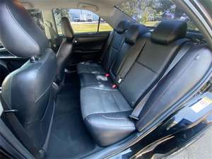 2015 Toyota Camry SE sedán usado Interior oscuro caja de cambios automática Turbo motor 4L capacidad R17 tamaño del neumático cuero aluminio - Product Image 2