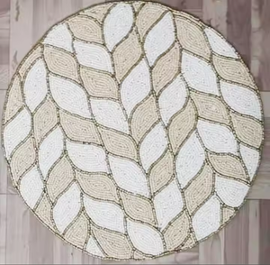 แผ่นรองจานลูกปัดกลมสำหรับโต๊ะอาหารผ้าปูรองจานงานปักลูกปัดขนาด13x13ทำมือตกแต่งงานแต่งงานงานปาร์ตี้ - Product Image 1