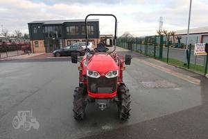 รถแทรกเตอร์ล้อยางดีเซล 4 ล้อขับเคลื่อน รุ่นใหม่ ปี 2020 MASSEY FERGUSON 1740M - Product Image 6