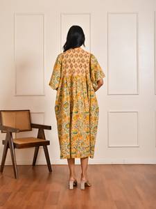 Robe mi-longue élégante pour femmes, confortable, manches amples, imprimé floral vibrant imprimé à la main, pur coton 100%, robe décontractée - Product Image 3