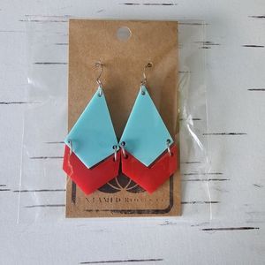 ห้อยทำด้วยมือฟอยล์สีทองต่างหูรูปหัวใจเรซินสีดำสีขาวทำจากไม้รูปทรงเรขาคณิตสี่เหลี่ยมรูปแบบอบอุ่นของนางฟ้าที่โดดเด่น - Product Image 5