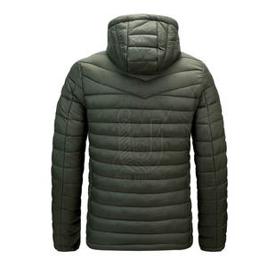 เสื้อแจ็คเก็ตพัฟเฟอร์ผู้ชายแบบมีฮู้ด สีพื้น ปี 2025 สไตล์ลำลอง คอตั้ง ปักโลโก้ด้านหน้า ระบายอากาศ แห้งเร็ว กันลม สตรีทแวร์ - Product Image 2