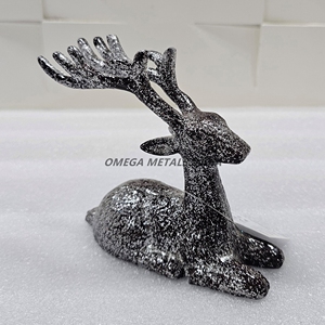 Figurine de cerf artistique en gros d'usine Look rustique vibrant parfait pour les décorations d'accent de salon et de vacances - Product Image 3
