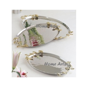 Plateau décoratif de forme rectangulaire de couleur argentée en plateau de service de nourriture d'acier inoxydable avec des poignées de concepteur - Product Image 2