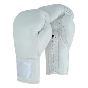 Gants de boxe à lacets personnalisés avec rembourrage haute densité en cuir PU de qualité supérieure et ajustement sécurisé pour l'entraînement et l'utilisation professionnelle - Product Image 3