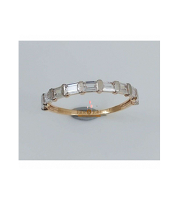 แหวนเพชรผู้หญิง ทอง 18k เครื่องประดับหรูหรา ดีไซน์เหนือกาลเวลา สง่างาม และเปล่งประกายงดงาม เหมาะสำหรับทุกโอกาส - Product Image 1