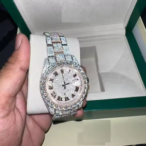 Reloj de cuarzo con diamantes de moissanita de calidad superior de estilo informal para hombre, diseño clásico de lujo, banda de acero inoxidable para negocios - Product Image 1