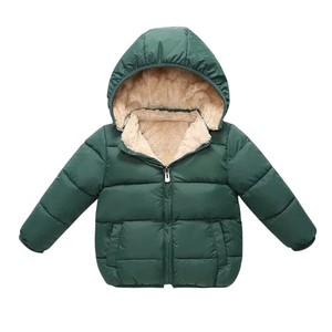 Veste d'hiver matelassée à capuche rouge pour enfants avec doublure en fausse fourrure et fermeture éclair, vêtement d'extérieur épais et chaud - Product Image 5