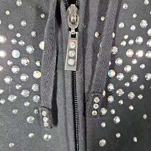 เสื้อฮู้ดผู้ชายลายใหม่ล่าสุด ประดับเพชรเทียม รับทำโลโก้/สีตามสั่ง ระบายอากาศได้ดี คุณภาพสูง พร้อมคุณสมบัติป้องกันรอยยับ - Product Image 5