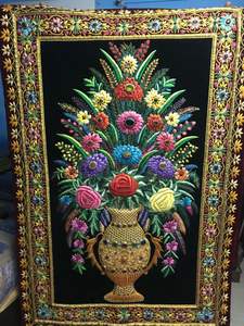 Tapis indien décoratif avec pierres et fils pour les villas, les hôtels et les intérieurs de grands événements prêts pour l'exportation - Product Image 3