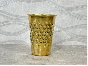 Tasses à thé et à vin en laiton plaqué or de style religieux marocain faites à la main, design personnalisable, verre martelé vintage, tasse à café - Product Image 2