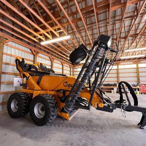 Ramasse-pierres Scorpio 550, 7 grilles, trémie de 5 yd3, capacité de 27 pierres et puissance hydraulique robuste pour un nettoyage de terrain haute efficacité - Product Image 1