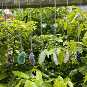 Colgante de luna de piedras preciosas múltiples celestiales hecho a mano mezcla de cristal Natural encanto Lunar joyería artesanal vibrante diseño de energía espiritual - Product Image 5