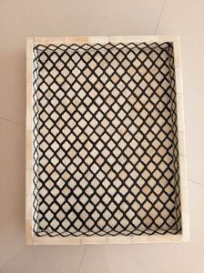 Hermosa bandeja para servir hecha a mano con incrustaciones de hueso/incrustaciones de resina, bandejas para servir con incrustaciones de hueso más vendidas de la India, fabricante SCI - Product Image 2