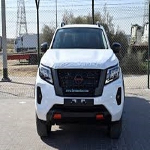 (F&2) Nissan Navara Doble Cabina PRO 2.5L Diésel 4WD AT Usada 2025 - Product Image 1