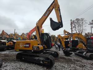 Excavadora de cadenas SANY SY135C modelo 2023 de alto rendimiento, 13 toneladas, con aire acondicionado, motor usado de calidad y sistema hidráulico avanzado. - Product Image 4