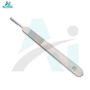 Mango de Bisturí de Acero de Grado Profesional ALMAC que Proporciona un Agarre y Estabilidad Excepcionales para Tareas de Corte de Precisión Clínica - Product Image 4
