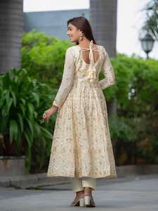 Ropa de boda india Traje completo Pesado Chinon Seda Secuencia Bordado Trabajo Fancy Anarkali Con pantalón Fancy Lace Cut Work Dupatta - Product Image 4