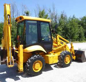 Chargeuse-pelleteuse compacte JCB 2CX 4x4, moteur diesel Perkins, haute efficacité, jaune - Product Image 4