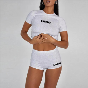 Logo personnalisé solide décontracté brodé femmes Fitness ensembles polyester/coton régulier haut pleine longueur Shorts deux pièces toutes saisons - Product Image 1