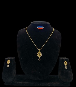 ชุดจี้โซ่ชุบไมโครแบบดั้งเดิมมีสไตล์ชุดสร้อยคอและต่างหูที่สวยงามสำหรับผู้หญิงสวมใส่ในงานแต่งงาน - Product Image 1