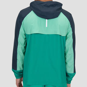 Vêtements de sport pour hommes, logo personnalisé, vente en gros, randonnée en plein air, veste coupe-vent imperméable en softshell décontractée pour hommes - Product Image 2