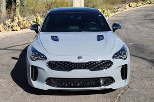 รถ KIA STINGER GT2 ปี 2021 สภาพสะอาดมาก พวงมาลัยซ้าย/ขวา เครื่องยนต์ V6 ทวินเทอร์โบ 365 แรงม้า  อุปกรณ์ครบครัน พร้อมส่ง - Product Image 2