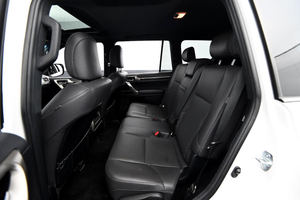 NEATLY utilisé 2021 L-e-x-u-s GX 460 AWD - Product Image 4