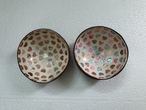Top Seller Polished Colorful Polka Dots Eco-friendly <b>Coconut</b> <b>Shell</b> Bowl for Decor Dinnerware Sets Perfect for Presents Made - Product Image 4