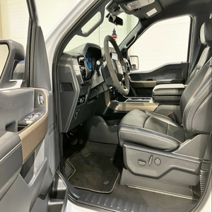 Meilleures ventes 2024 : Ford F-150 5.0 V8 4x4 Crew Cab avec pack technologique et garantie, 294 kW 400 CV, très demandé - Product Image 4