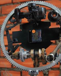 Horloge mécanique industrielle personnalisée, pièces métalliques, horloge artistique, horloge à engrenages, personnalisation Vietnam 2026, prix abordable - Product Image 2