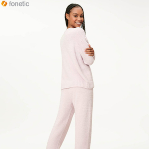 Suéter informal de mujer de alta calidad OEM ODM, suéter de invierno cálido de Color sólido fino personalizado con impresión de logotipo disponible diferente - Product Image 3