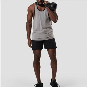 OEM Wholesale Men's Plain <b>Muscle</b> Gym <b>Vest</b> Quick Dry Fitness Sports Tank Top Breathable Bodybuilding Stringer for Quick Dry - Product Image 3