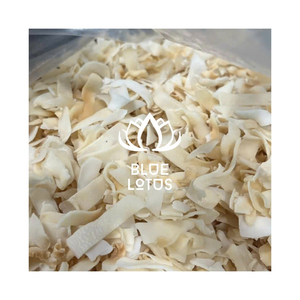 Des chips de noix de coco croustillantes de qualité fiable: une collation excellente et pure et une garniture unique pour divers plats d'inspiration asiatique. - Product Image 1