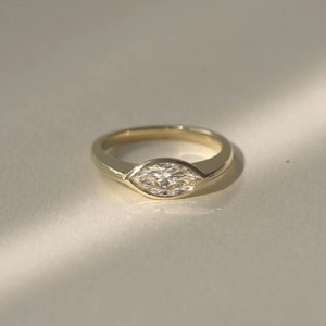 Bague de luxe en or 18 carats avec diamant et moissanite taille marquise bague de fiançailles de conception personnalisée vente directe du fabricant du fournisseur - Product Image 5