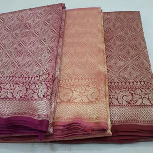 Saree traditionnel 100% pure soie Handloom drapé en soie élégant parfait pour les mariages Puja Festivals et événements culturels - Product Image 1