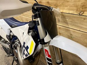 Disponible en stock HUSQVARNAS TC 250 2019 - Product Image 3