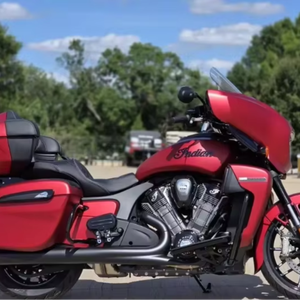 Motocicleta Indian Roadmaster PowerPlus Dark Horse 112 con PowerBand Sun en Venta - Product Image 1
