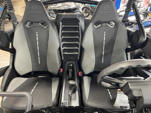 พร้อมจัดส่ง ZForce 950 HO EX ปี 2023 - Product Image 4