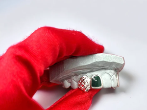 Blinged Out Diamond Grillz Kit de moule gratuit Dents glacées Fait à la main Ajustement parfait Amovible Grillz Hip Hop Bijoux - Product Image 5