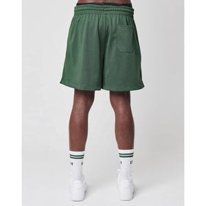 Vente à chaud de shorts décontractés à séchage rapide pour hommes avec logo personnalisé imprimé écologique de style de rue peigné solide maille respirante - Product Image 4