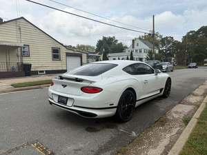 Bentley Continental GT AWD 2020 Seminuevo, Volante a la Izquierda, 50001-75000 Millas, Euro III, 5 Plazas - Product Image 4