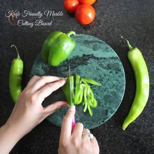 Planche à découper en marbre vert lisse et bloc de boucher de créateur unique bloc à découper décoratif pour ustensiles de cuisine faits à la main - Product Image 4