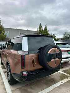 2025 Vehículos de Nueva Energía Chinos VIP 01 PHEV SUV Híbrido 7 Asientos Gasolina Todoterreno Vehículo de Nueva Energía Motor EV Exportación - Product Image 2