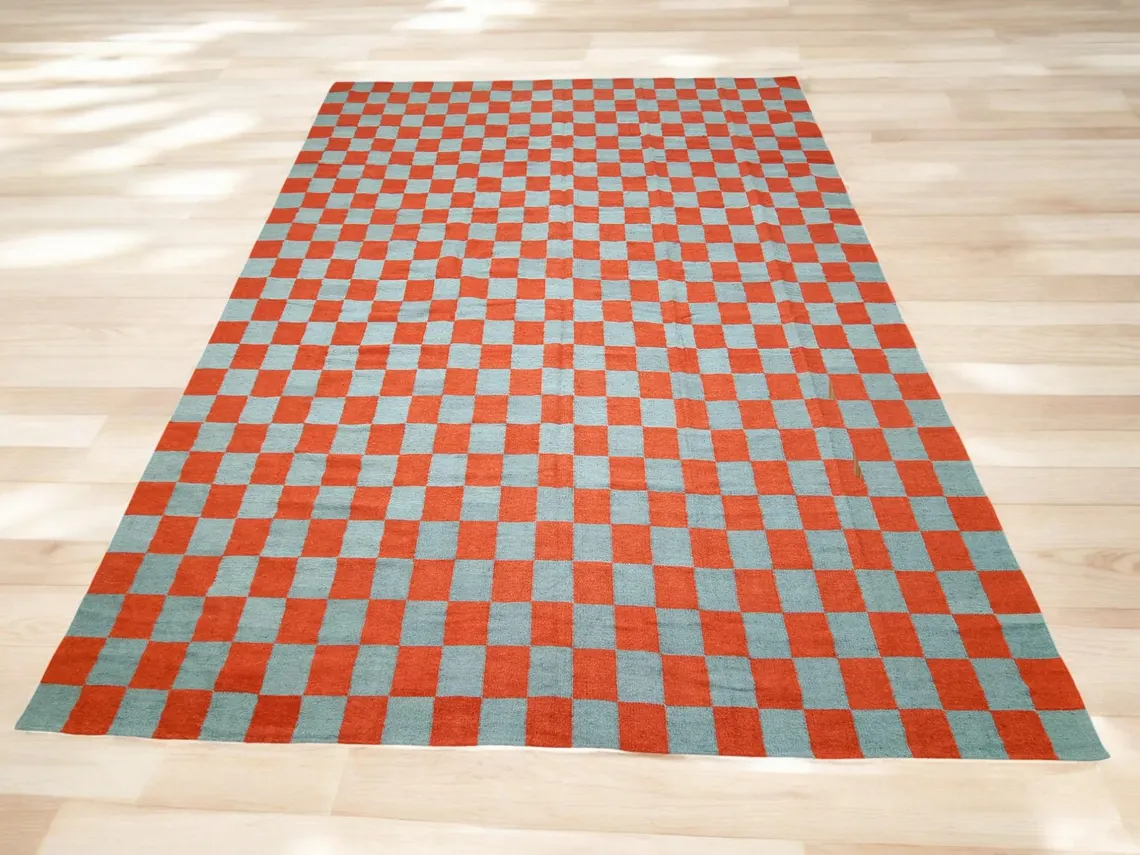 Identique à l'image