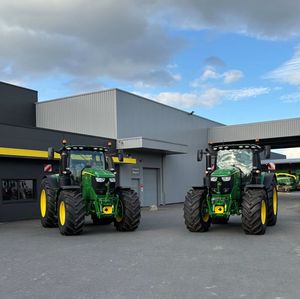 Asequible, limpio, original, usado, segunda mano, nuevo tractor de ruedas 4x4wd John Deer con cargador frontal de 120HP a 190hp a la venta. - Product Image 6