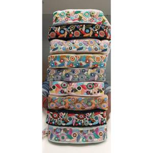 Elegante tela de encaje bordado de red con diseño floral para vestidos de fiesta Bridalwear y Lehengas al por mayor a granel - Product Image 1